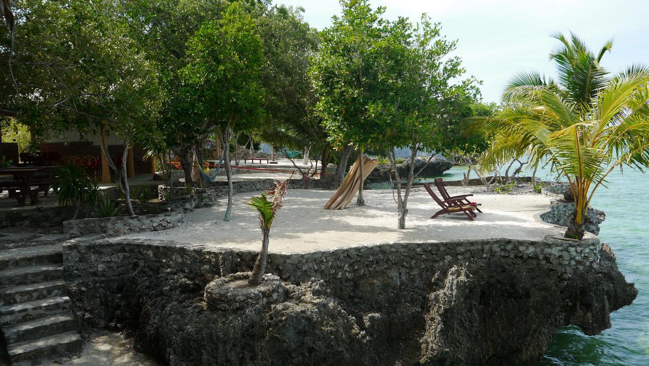 Moalboal T Breeze Coastal Resort Luaran gambar